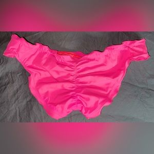 VS RUFFLE CHEEKY BIKINI BOTTOM { Size: Small }